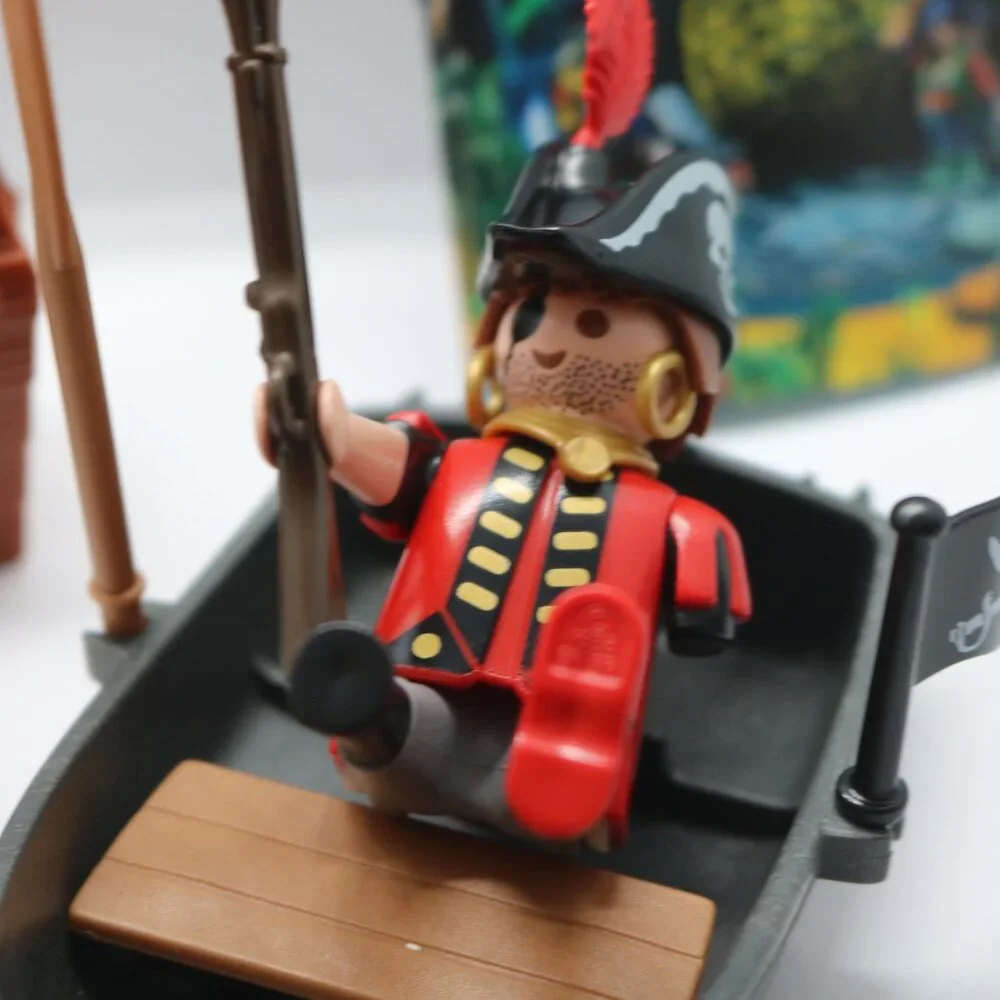 Playmobil pirate lot of 10 and booklet